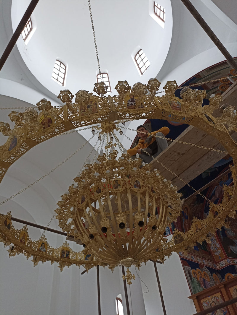 Učitaj sliku u galeriju, lusteri-polijelej aluminski
